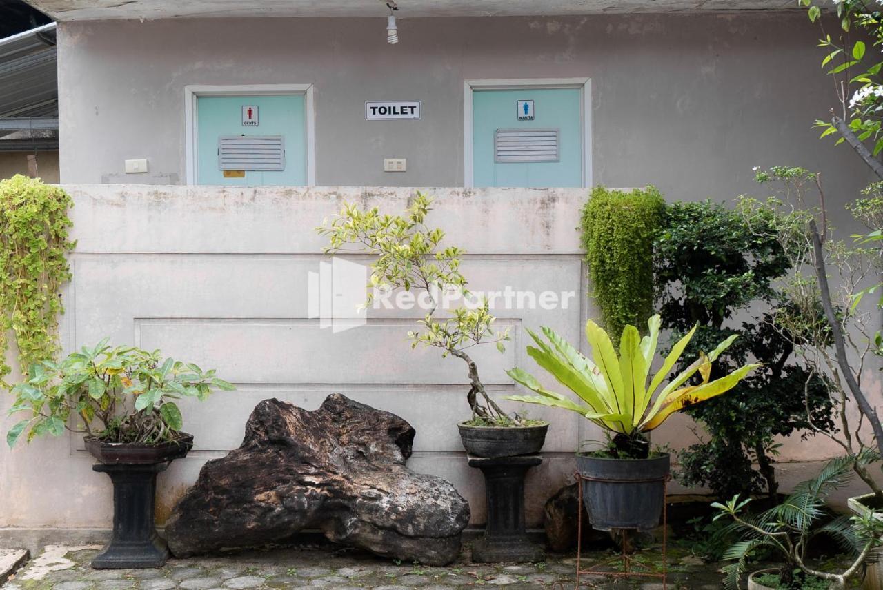 Pondok Kelapa Homestay Lampung Mitra Reddoorz Бандар-Лампунг Экстерьер фото