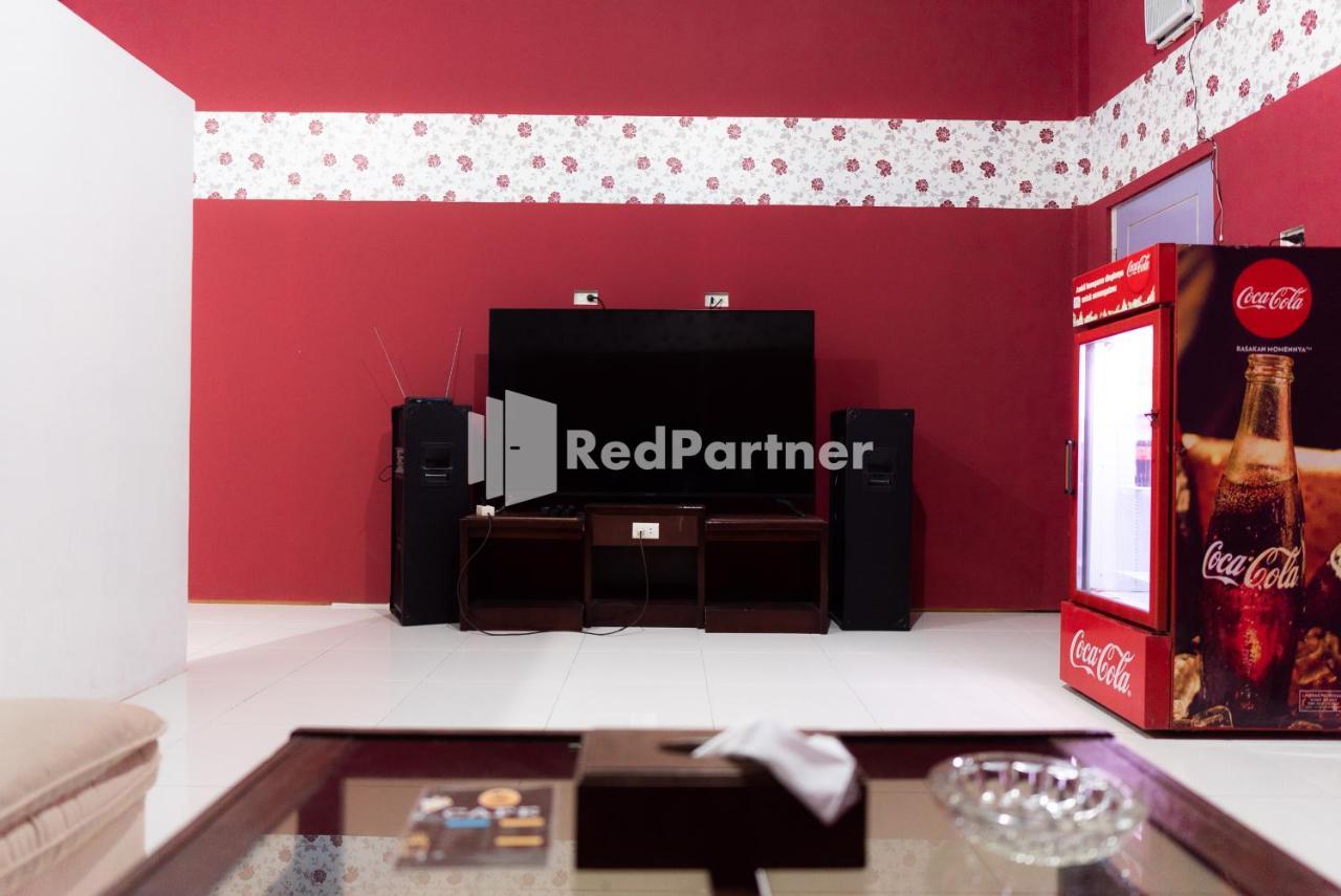 Pondok Kelapa Homestay Lampung Mitra Reddoorz Бандар-Лампунг Экстерьер фото